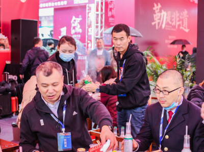 連鎖火鍋店如何在試營業(yè)期間積累客人？