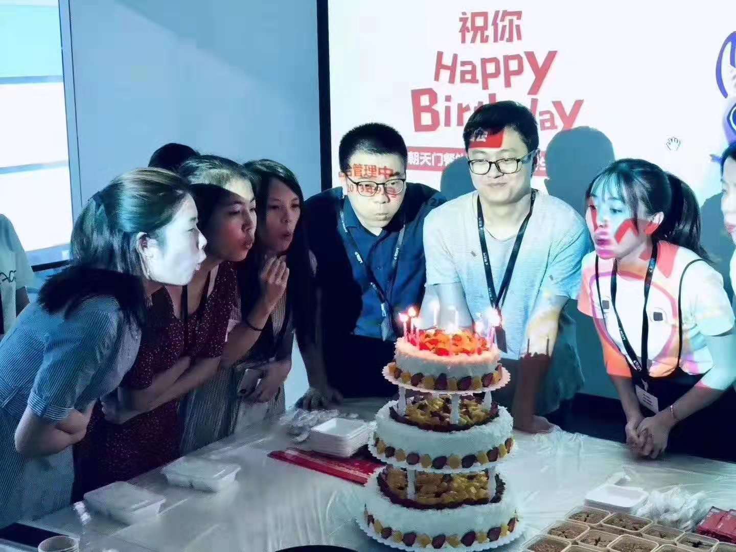 九月生日會遇上中秋宴，雙倍關(guān)懷雙倍幸福！