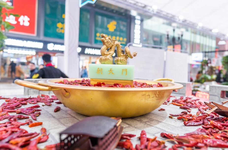 哈密開火鍋加盟店如何經(jīng)營(yíng)？怎么管理？