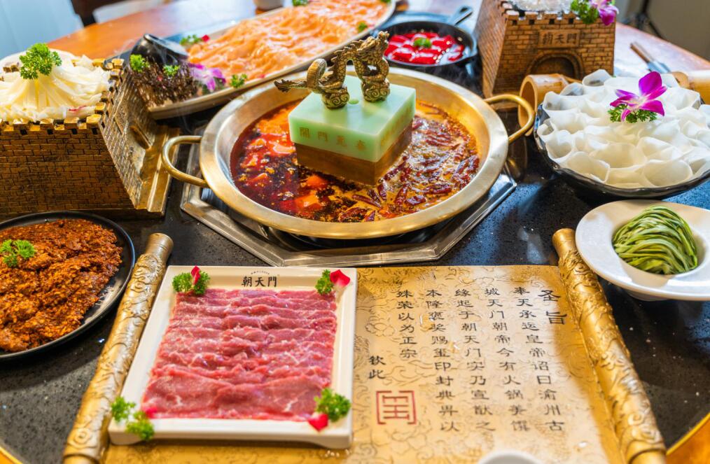 合伙開(kāi)連鎖火鍋加盟店好嗎？如何權(quán)衡利弊？