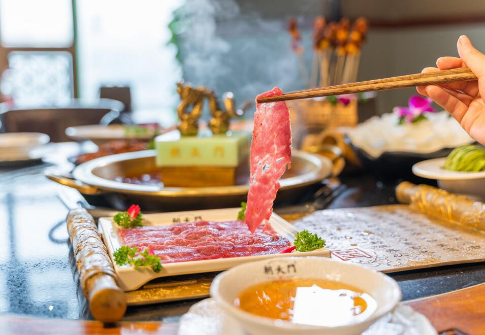 為什么明星都愛(ài)開(kāi)火鍋店？分析利潤(rùn)后就明白了！