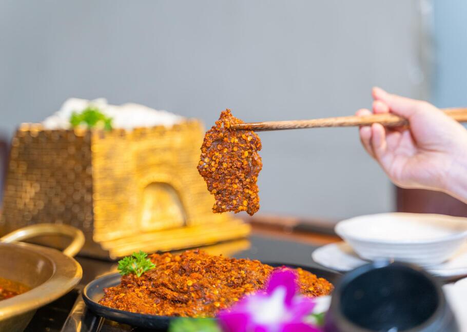 枝江開(kāi)火鍋加盟店，老板必須懂這些鎖客技巧！