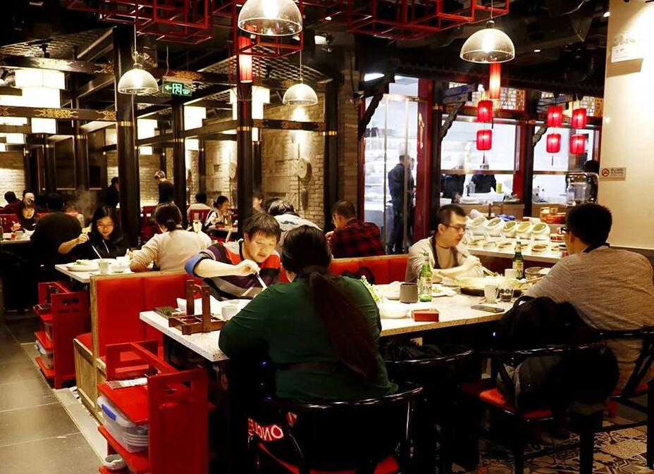 新開的重慶火鍋店沒人光顧？這樣擺盤人氣高漲！