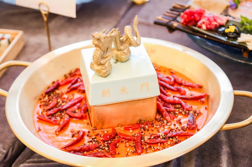 沙河開火鍋加盟店，如何有規(guī)劃地漲價？