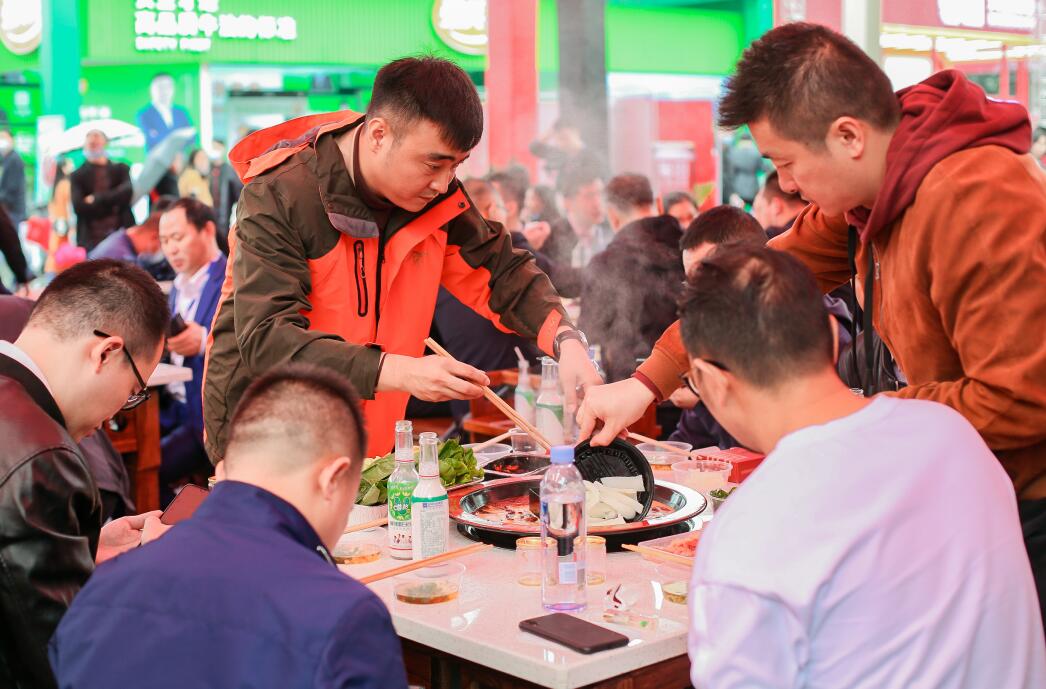 海林開(kāi)火鍋加盟店，如何尋找合適的位置？