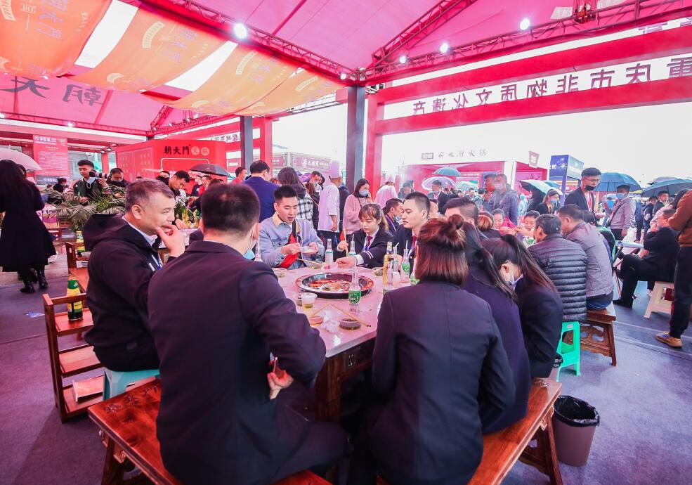鳳城開火鍋加盟店，如何培養(yǎng)營銷意識？