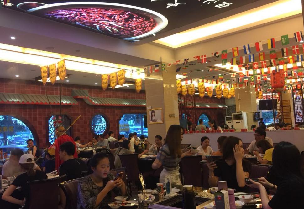 大石橋開火鍋加盟店，要掌握這三個(gè)賺錢要素！