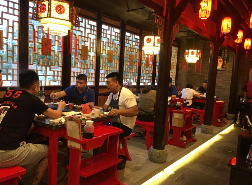 防城港開火鍋加盟店，需要對同行做哪些調(diào)查？
