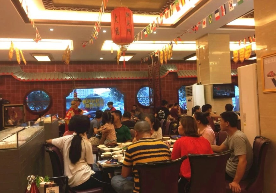 朝天門火鍋裝修如何？專業(yè)的營(yíng)建部為你定制方案！