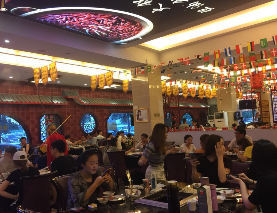 朝天門(mén)火鍋督導(dǎo)全程跟蹤扶持，助力門(mén)店高水準(zhǔn)經(jīng)營(yíng)！