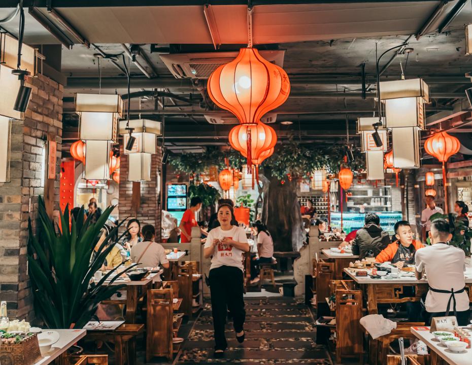 沒(méi)經(jīng)驗(yàn)怎么開(kāi)火鍋店？從選品牌到簽約要注意什么？