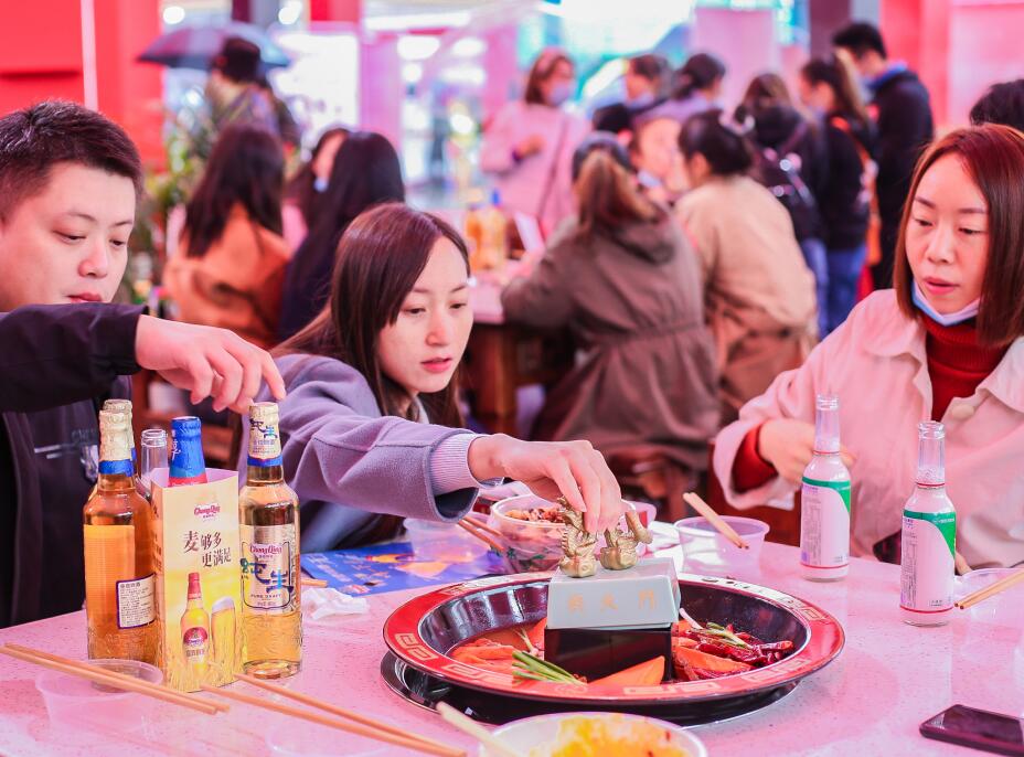 2022年想開一家小火鍋店有發(fā)展前途么？