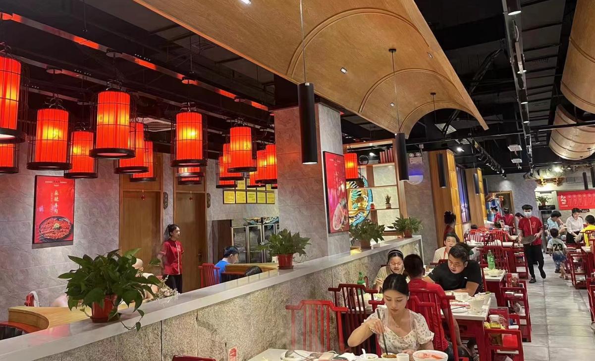 傳統(tǒng)火鍋店和市井火鍋店的區(qū)別在哪里？