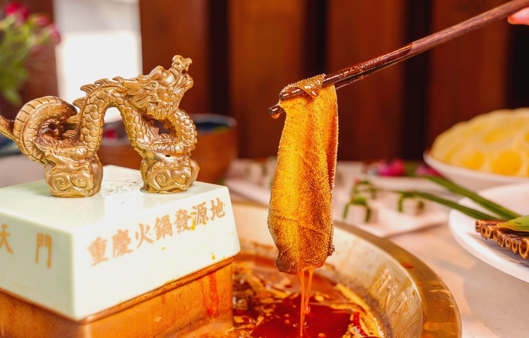 對(duì)面的火鍋店生意火爆，你該怎么辦？