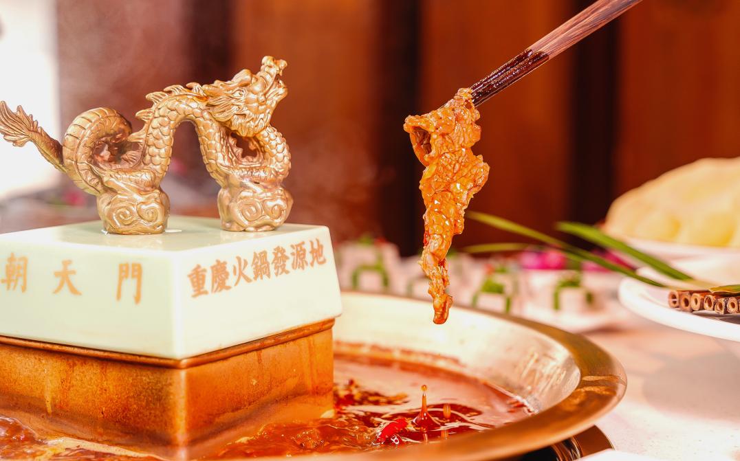 這家火鍋店，好吃不上火，秘訣就在湯底！