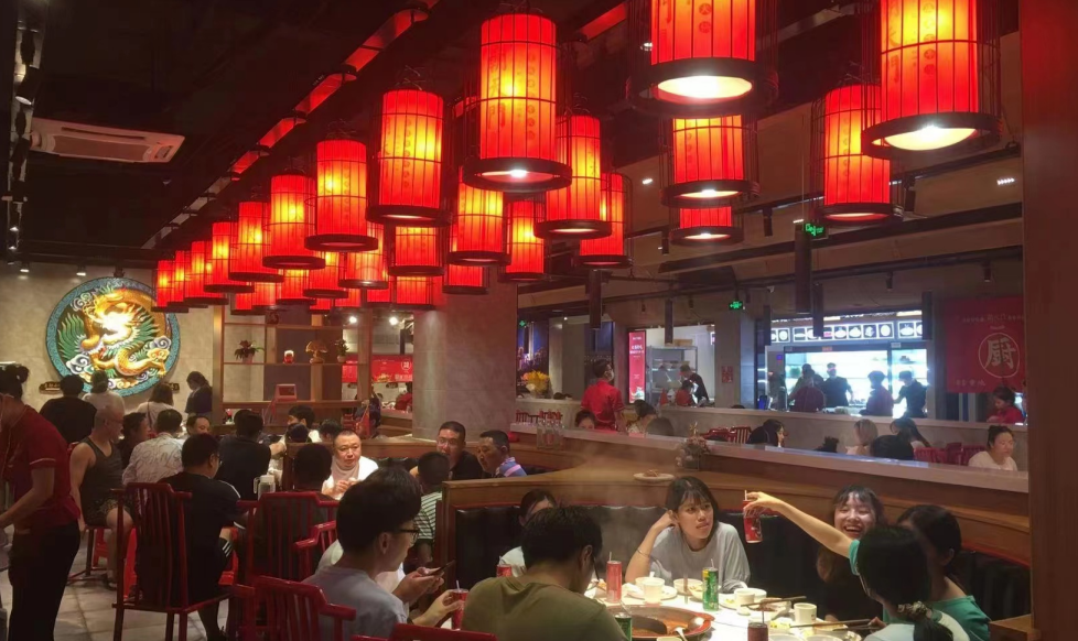 火鍋店燈光設(shè)計(jì)，打造氛圍感，提升進(jìn)店率，老板必看！
