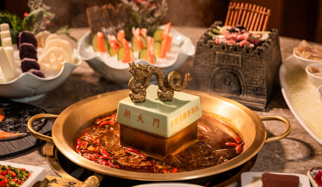 既是火鍋菜品，又是小吃，鹵雞爪為什么這么受歡迎？