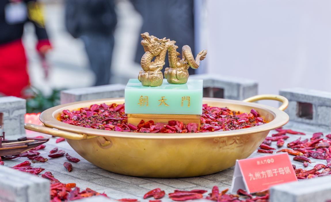 開一家火鍋店，加盟與自創(chuàng)，誰更適合？