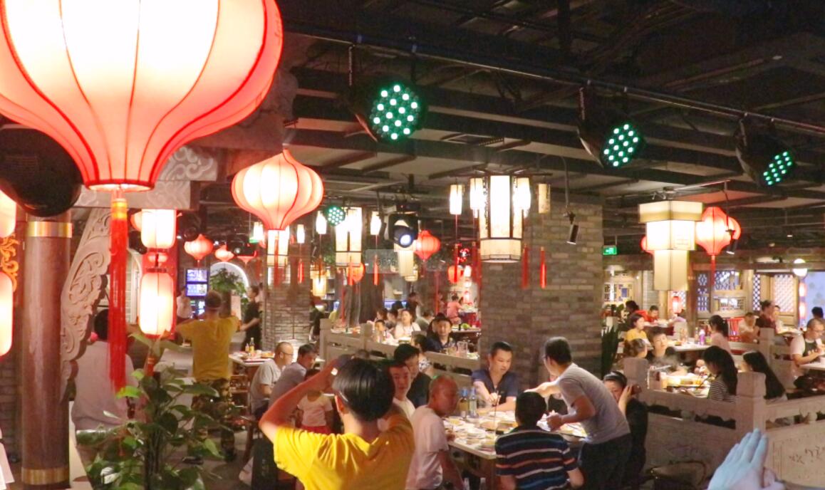 重慶火鍋加盟店，秋冬推薦菜品，生意全靠它！