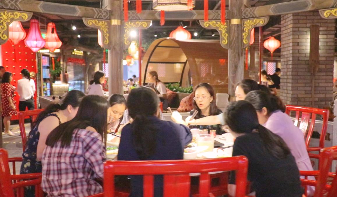 在米蘭，怎么開一家特色重慶火鍋店？